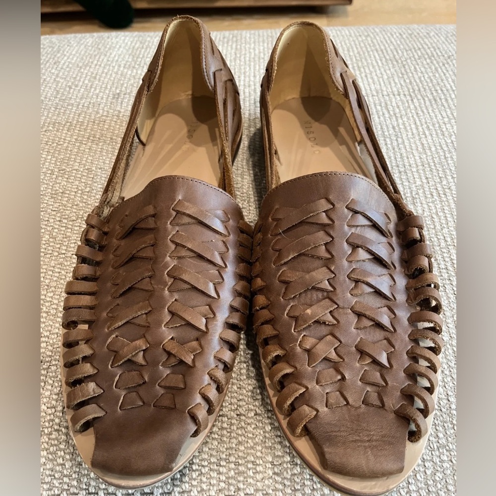 Nisolo Huaraches size 12 (fits like a 12.5)